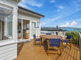 Lohia Lustre - Wellington Holiday Home, hotel with parking in Wellington