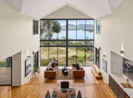 Lake View Retreat