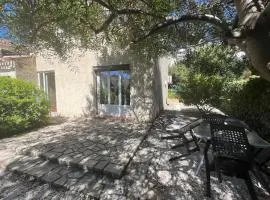 Peaceful house with garden near the beaches