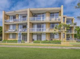 7 Flynn's Beach Apartment, hotell i Port Macquarie