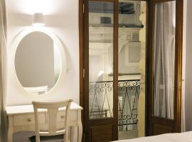 Shalom Luxury Rooms Kondilaki, hotel en La Canea