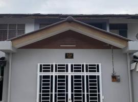 Zahra Homestay, casa vacacional en Rantau Panjang