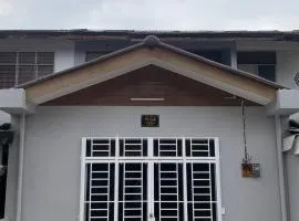 Zahra Homestay