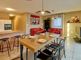Le Manou, Appartement neuf avec terrasse, parking sous-terrain & ascenseur