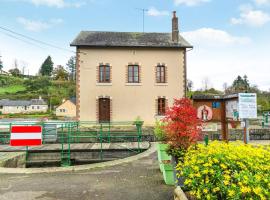 Moulin de Neuville, ξενοδοχείο σε Saint-Germain-de lʼHomel