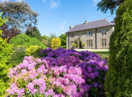 Kentisbury Grange, hotel with jacuzzis in Kentisbury