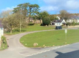 2 bed property in Gower 78344, cottage in Reynoldston