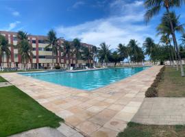Apartamento térreo no Morro Branco Marina II, Hotel mit Pools in Beberibe