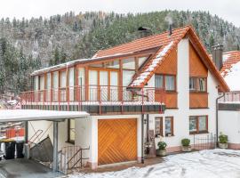 Schwarzwald Nescht Triberg, hotel din apropiere 
 de Cascada Triberg, Triberg