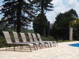 Araucaria Park Hotel, hotel v destinaci Caucaia do Alto