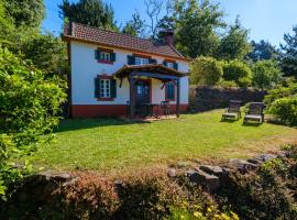 Valle Paraizo, hotel din apropiere 
 de Palheiro Gardens, Camacha