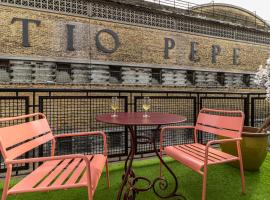 El Balc&oacute;n de la Bodega - Luxurious apartment in Jerez with gym, hotel con campo de golf en Jerez de la Frontera