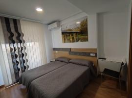 Hostal Rioja Condestable, hotel em Logroño