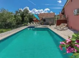 Poolside Paradise