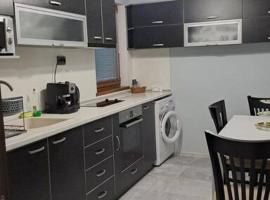 Къща под наем-нощувки, place to stay in Targovishte