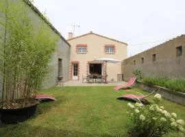 Gîte familial au calme avec terrasse, proche Puy du Fou et plages vendéennes. - FR-1-622-41