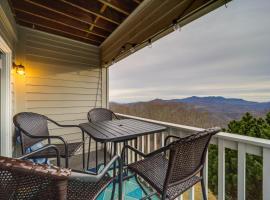 Lovely Beech Mountain Condo with Balcony and Views!, condo σε Beech Mountain