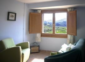 Ca l'Aleixa Rooms, self-catering accommodation in Bisbal de Falset