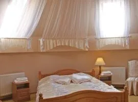 Ekran Hotel
