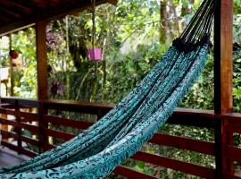 Casa Matatiso - quartos em casa-hostel na Ilha Grande, Hotel in Vila do Abraão