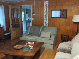 Cabaña en parcela a 5 minutos de Valdivia, golf hotel in Valdivia
