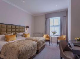 Oatlands Park Hotel, hotel with parking in Weybridge