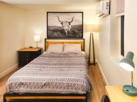 Charming Guest Suite near Denver Colorado, hotel v mestu Englewood