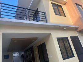 DenLab Family House, guest house in Iloilo City