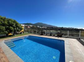 El Mirador de El Paso - Vistas y piscina, hotel s parkiriščem v mestu El Paso