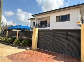 RICHGIFT HOMES, homestay in New Weija