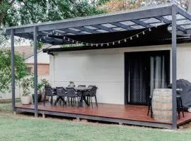 Live in the Heart of Mudgee at Fairbairn Cottage
