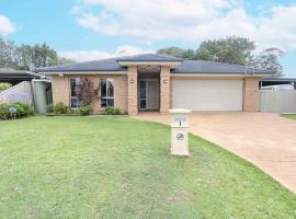 Central Coast Guest House, hotel v destinaci Budgewoi