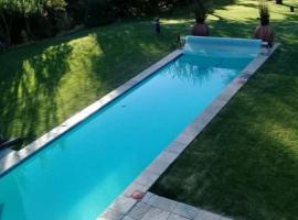 Riverfront Golf Estate House, cottage in Parys