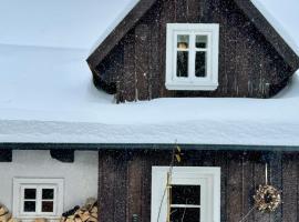 Chaloupka Dvě Sestry, hotel in Kořenov