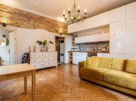 Historical Wine Apartment, hotel berdekatan Stesen Utama Bratislava, Bratislava