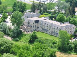 Elmhurst Inn & Spa, hotel in Ingersoll