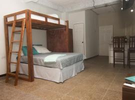 Mini Loft, en Playa las Flores, hotel conveniente a La Libertad