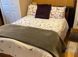 ROOM with SHOWER, TOILET and KITCHENETTE