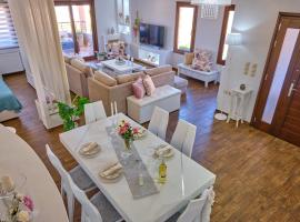 Dzīvoklis Elena Luxury Suite Agios Stefanos pilsētā Ajosstefana