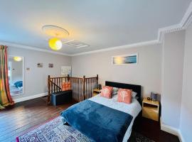 Manningtree에 위치한 주차 가능한 호텔 Characterful & cosy cottage with large double room