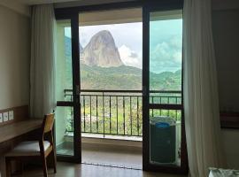 Suíte Vista Azul - Frente para Pedra Azul, hotel a Pedra Azul