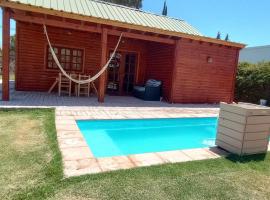 Cabañas Los Sauces, self-catering accommodation in Rivadavia