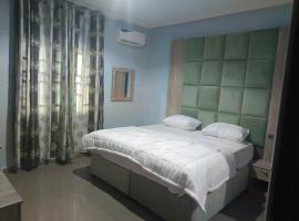 Home to home luxury apartments and suites, apartment in Benin City