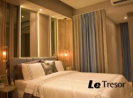 Le Tresor Benson Apartment at Supermal Pakuwon, ξενοδοχείο στη Σουραμπάγια