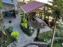 Casa Madera, hostel in San Marcos La Laguna