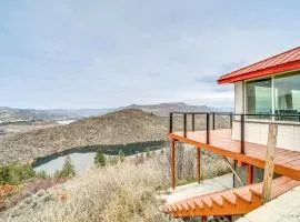 Cozy Grand Coulee Home with Deck and Views!