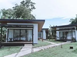 Natura Bungalows