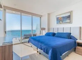 Hermoso Condo al Pie de la Playa Camino al Mar