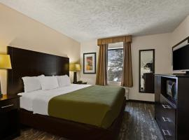 Quality Inn, hotell i Traverse City