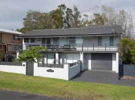 Skyes Beach House - EV and Pet Friendly